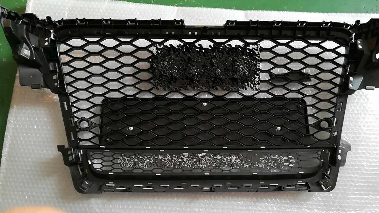 Suitable for Audi 09 10 11 12 B8 A4 S4 RS4 style barbecue grill with silver trim and chrome plating.