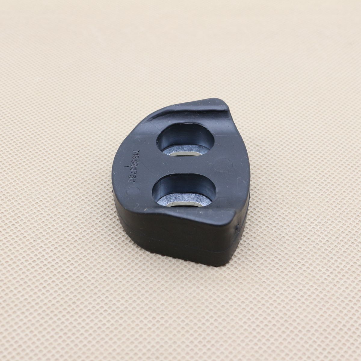 1 piece of shock-absorbing rubber for rear door impact protection of for Mitsubishi Pajero Montero