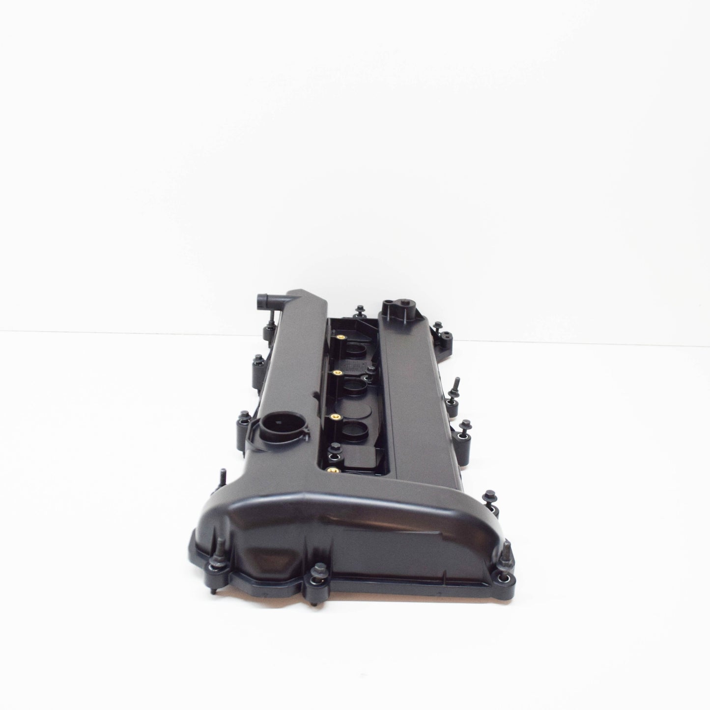New 30758079 Cylinder Head Cover for Volvo C30 2009