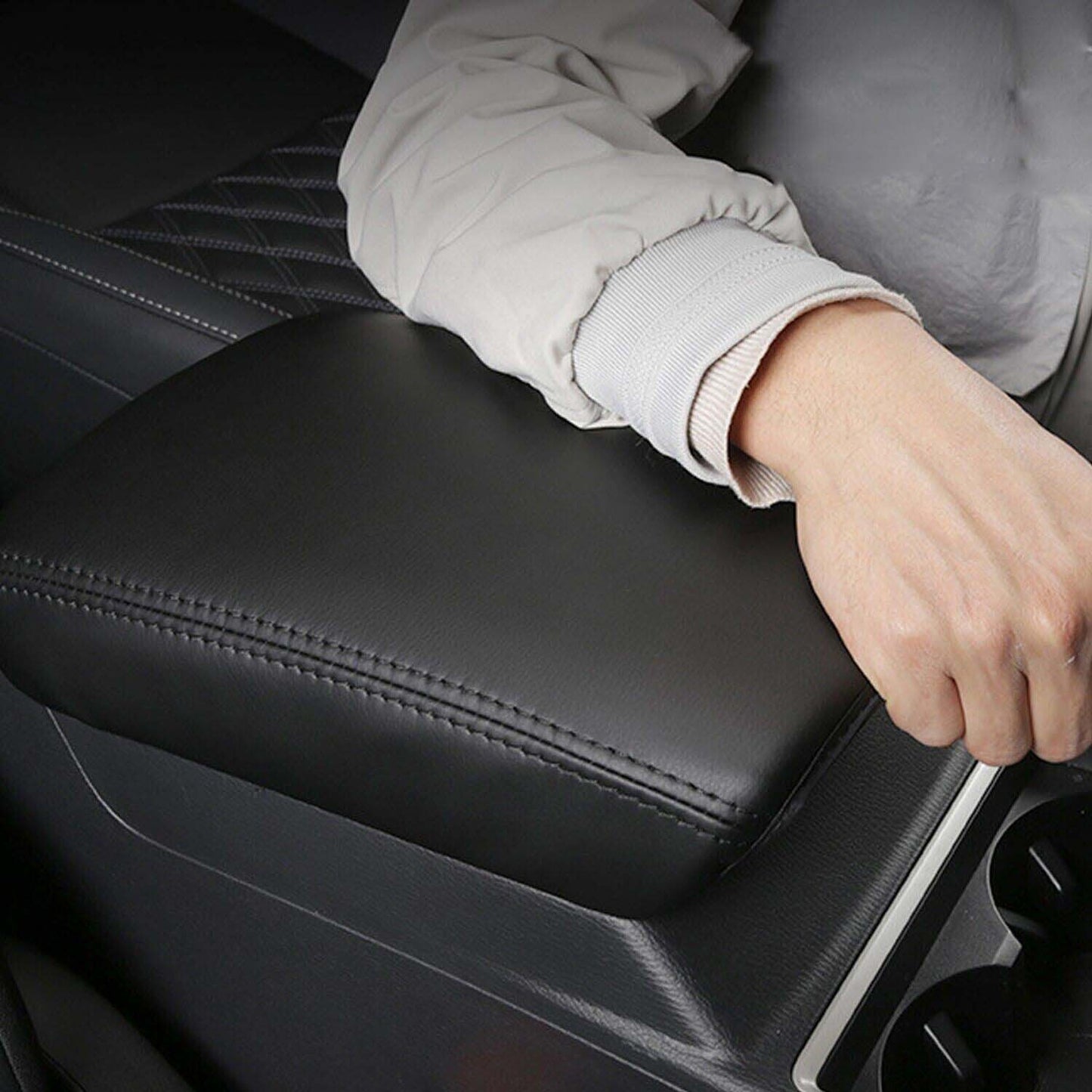 for Mitsubishi Outlander 2022 2023 Center Console Armrest Leather Case Cover