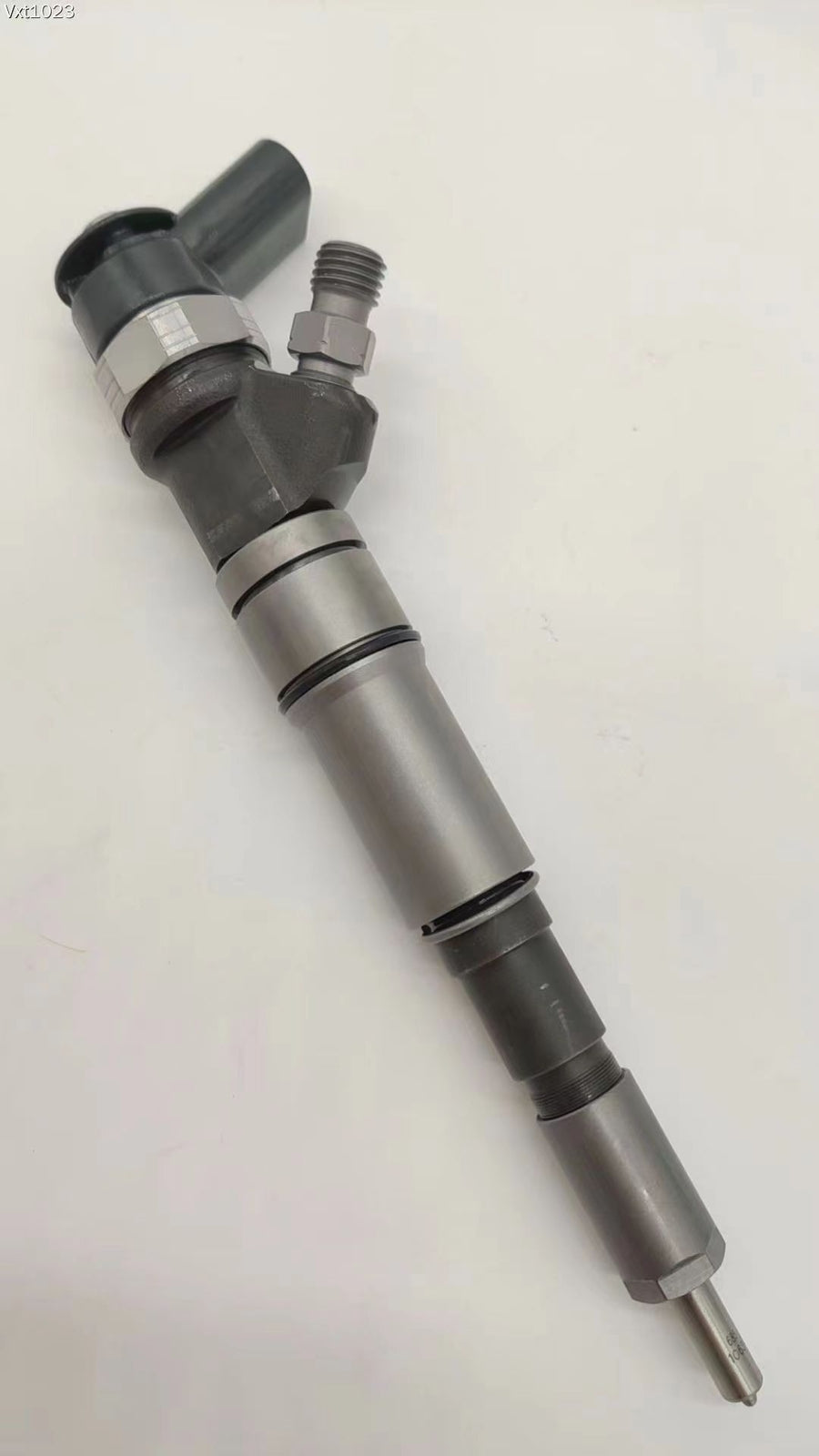 4X 0445110131 Diesel Fuel Injector Nozzle 7789661 0986435084 for BMW 1er 3er 5er X3