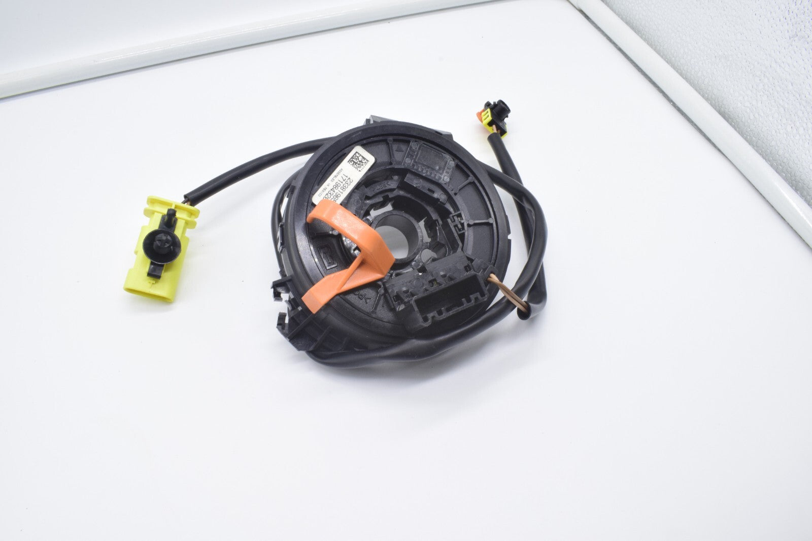 Steering wheel spiral cable clock spring 23381965 for 2016-2018 for GMC for Sierra
