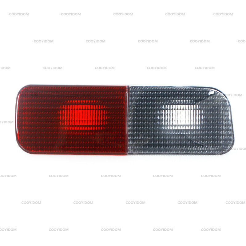 A pair of rear bumper reflector brake fog lights are compatible with 2003-2004 for Land Rover Discovery models.