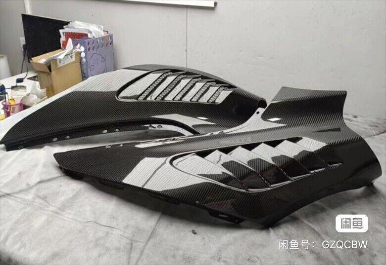 Carbon fiber front bumper side fender protectors for McLaren 720S 2017-2023