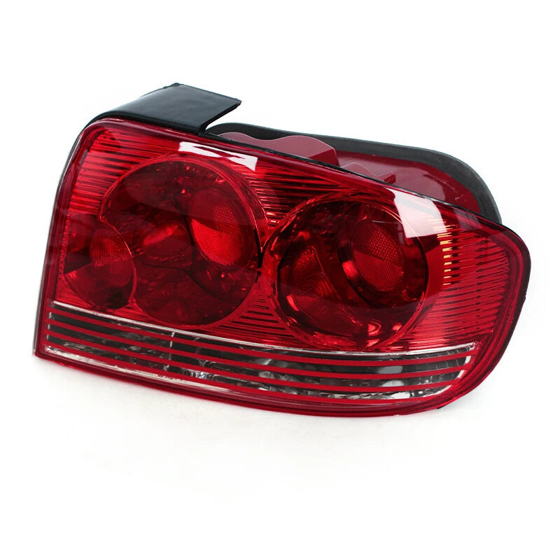 Rear bumper taillights and brake lights without bulbs are suitable for Hyundai Sonata 2003-2008.