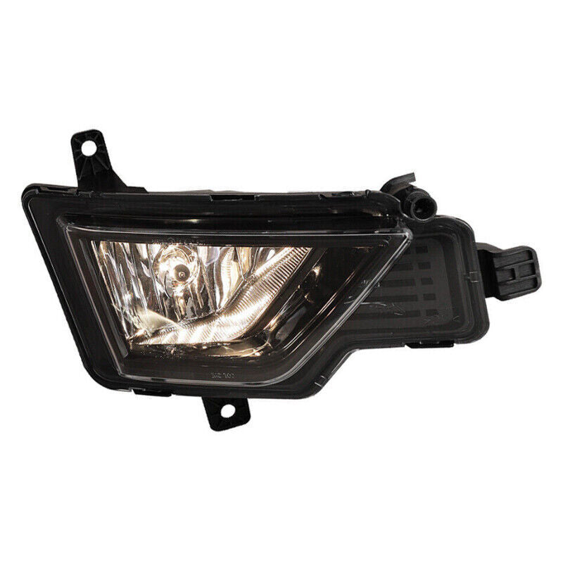 Applicable to the right side of the front bumper fog light on for Volkswagen for Golf Alltrack 2017, 2018, and 2019 models.