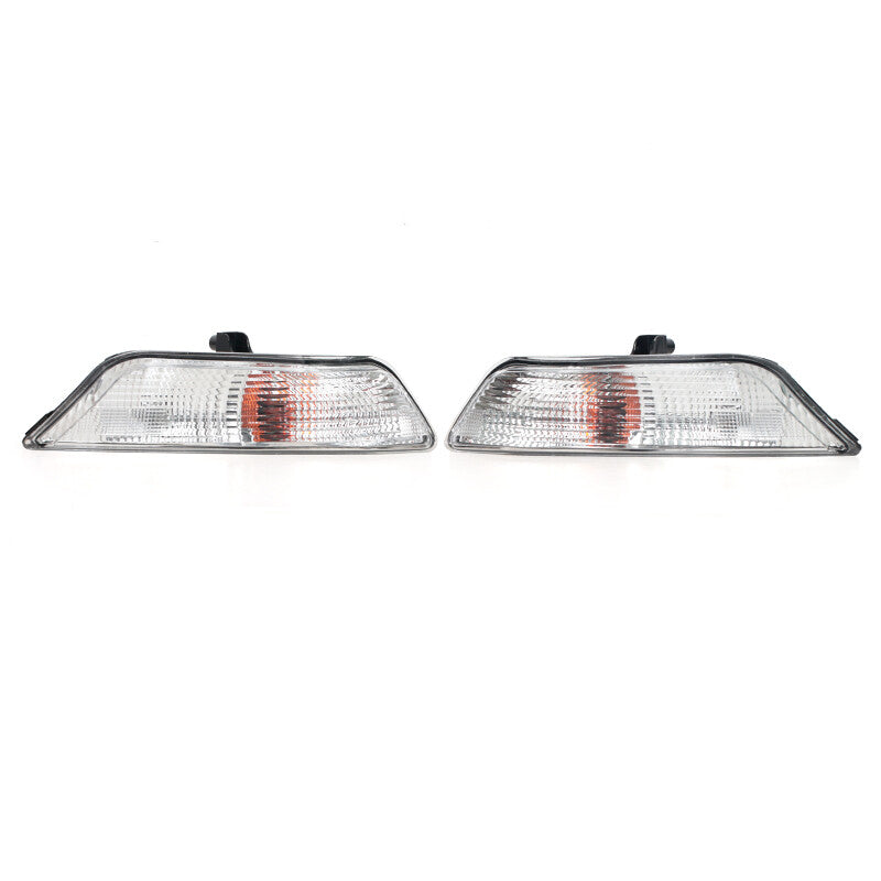 A pair of front fog light turn signals are applicable to the for Ford for Mustang 2.3T/5.0 2015 - 2017.
