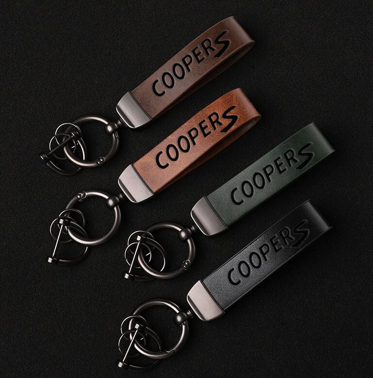 Car keychain/key ring with lanyard, car accessories, Osaka, black, suitable for Toyota .