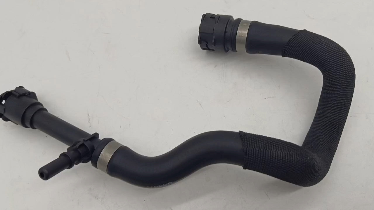 HVAC Heater Hose Fits for Volvo XC60 S60 V60 XC70 V70 S80 31657657 1.5L2.0L B4204T11