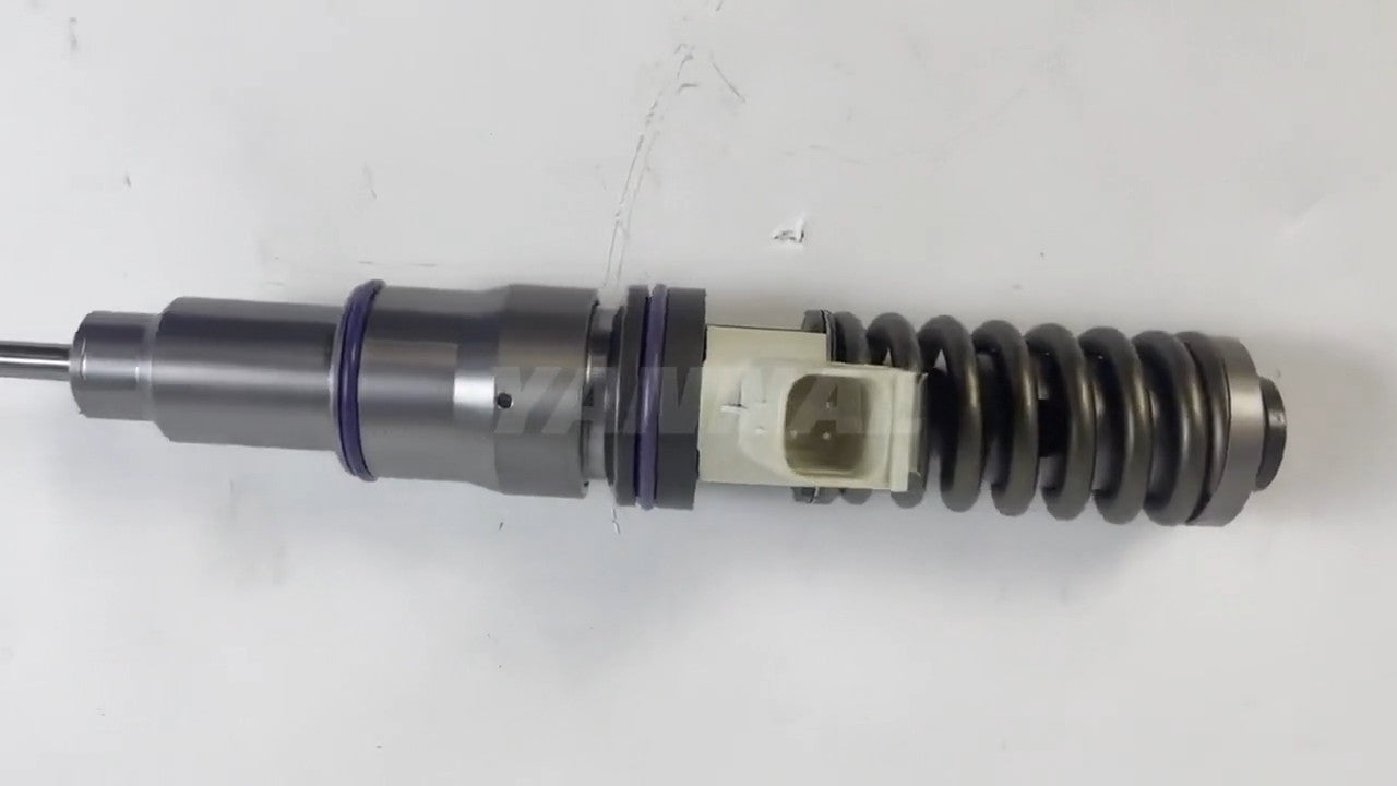 The new 21340612 fuel injector is suitable for Volvo D12D engines.