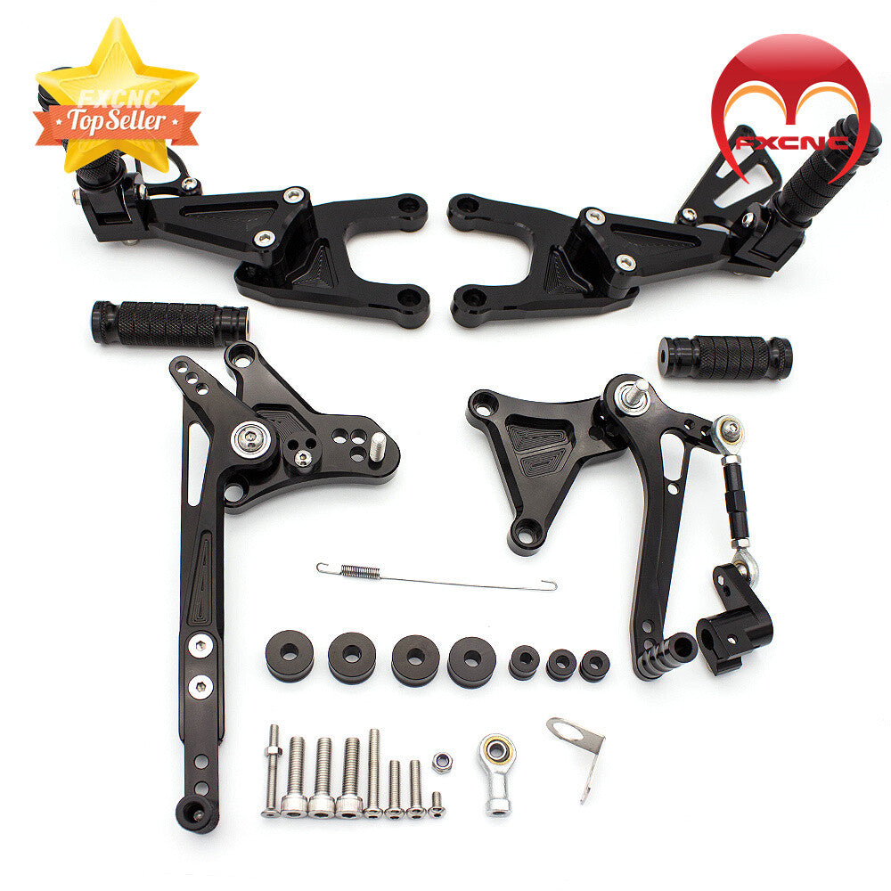 Suitable for Benelli TNT125 and TNT135 models 2016-2021-2022, with black foot spikes, pedals, rear wheel, and footstool.