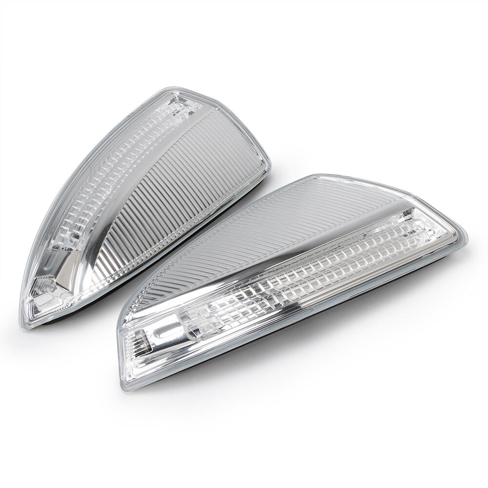 A pair of 1649061300 and 1649061400 door mirror turn signal lights suitable for MB, ML, GL, W164 09-10