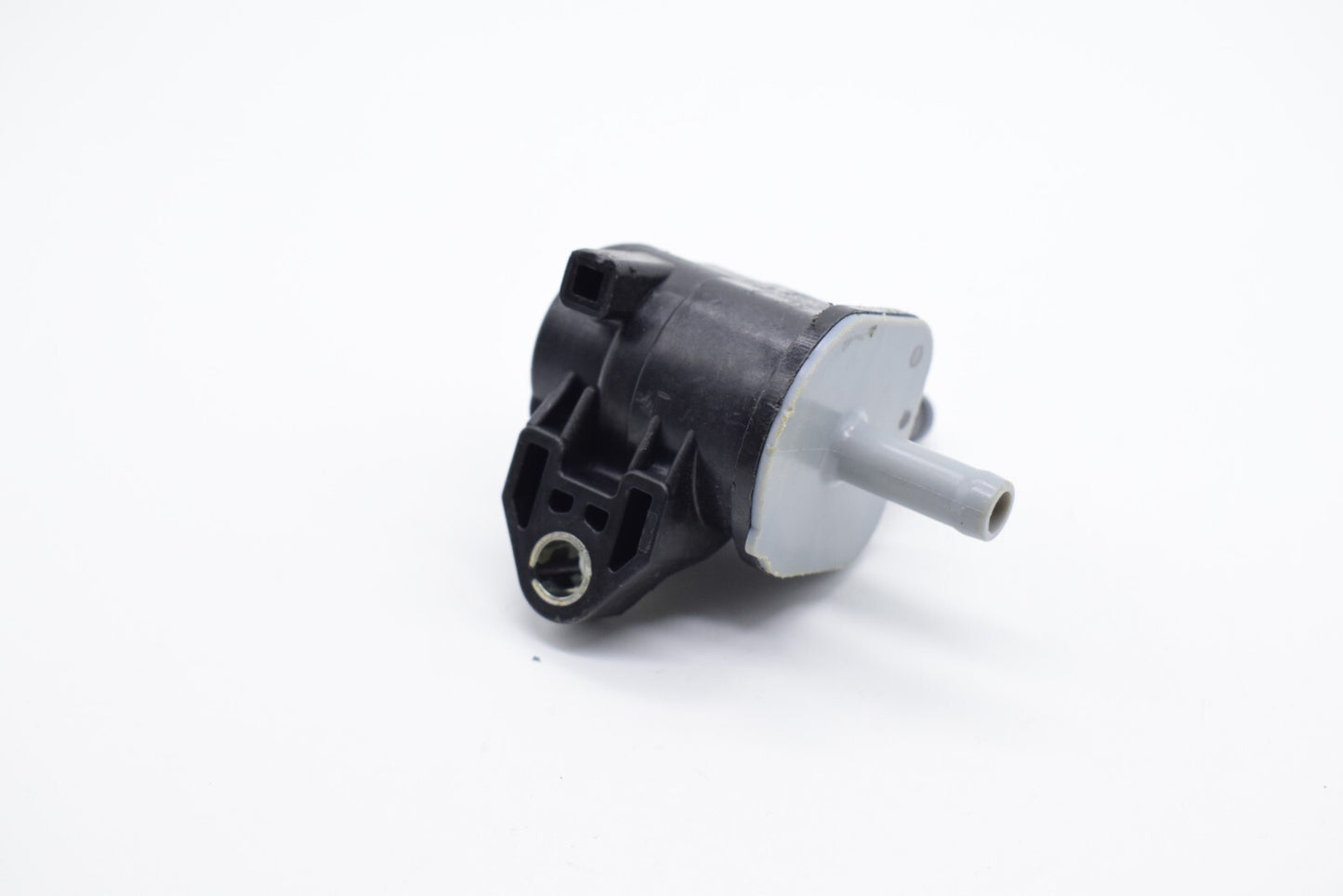 for TOYOTA AYGO 1.0 90910-12280,136200-7070 Purge Control Solenoid Vacuum Valve