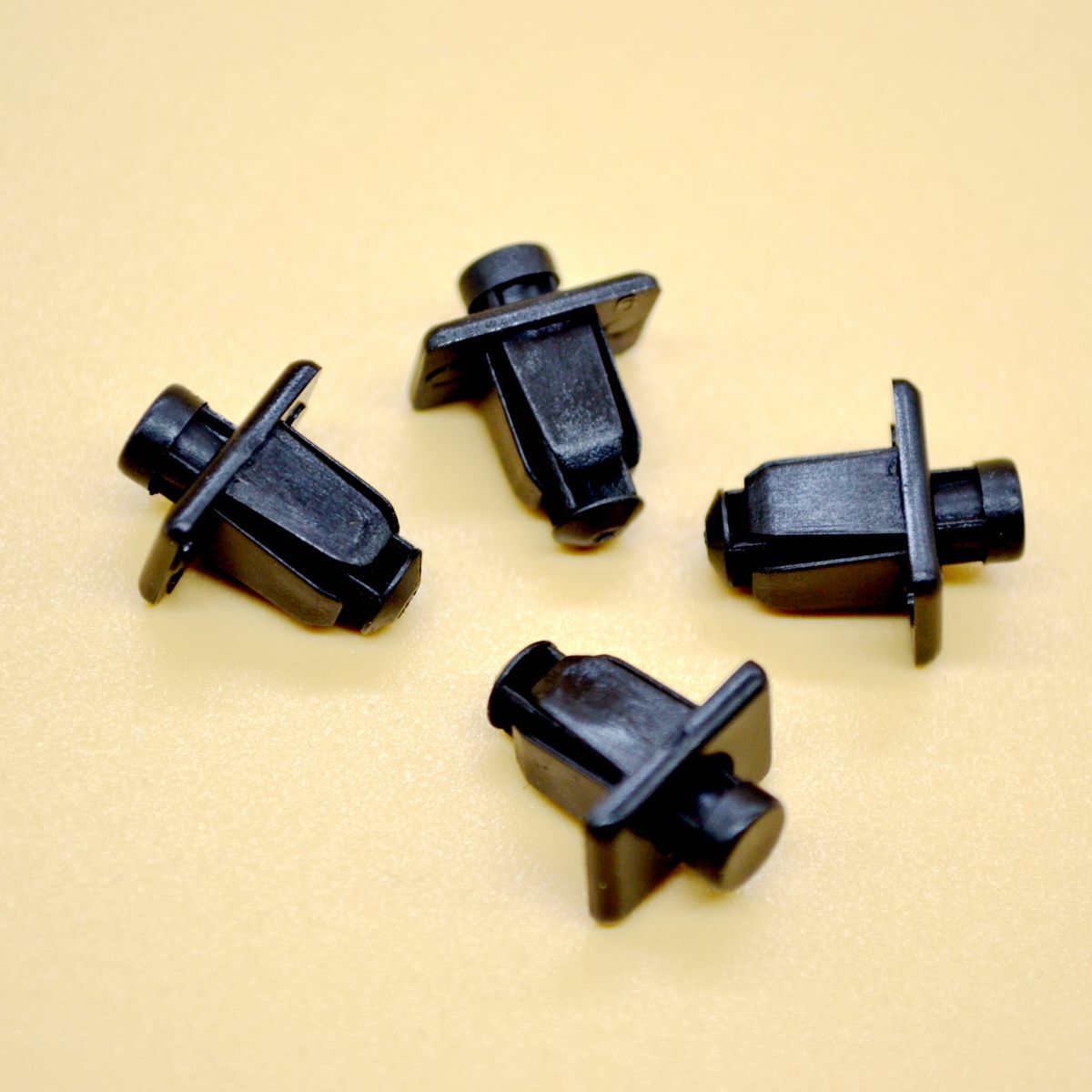 10pcs Cowl Grille Clips Retainers Fastener Screws Clamp Bracket Rivet for Nissan