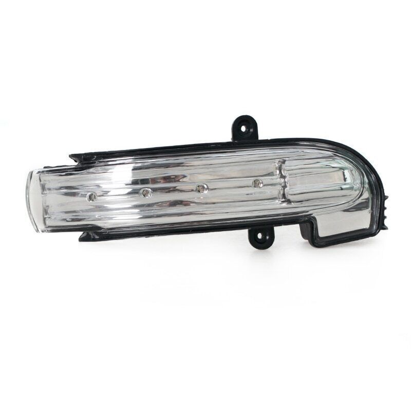 pair of mirrored turn signals are suitable for Mercedes-Benz C-Class W203, C230, C240, and C32 models from 2004 to 2007.
