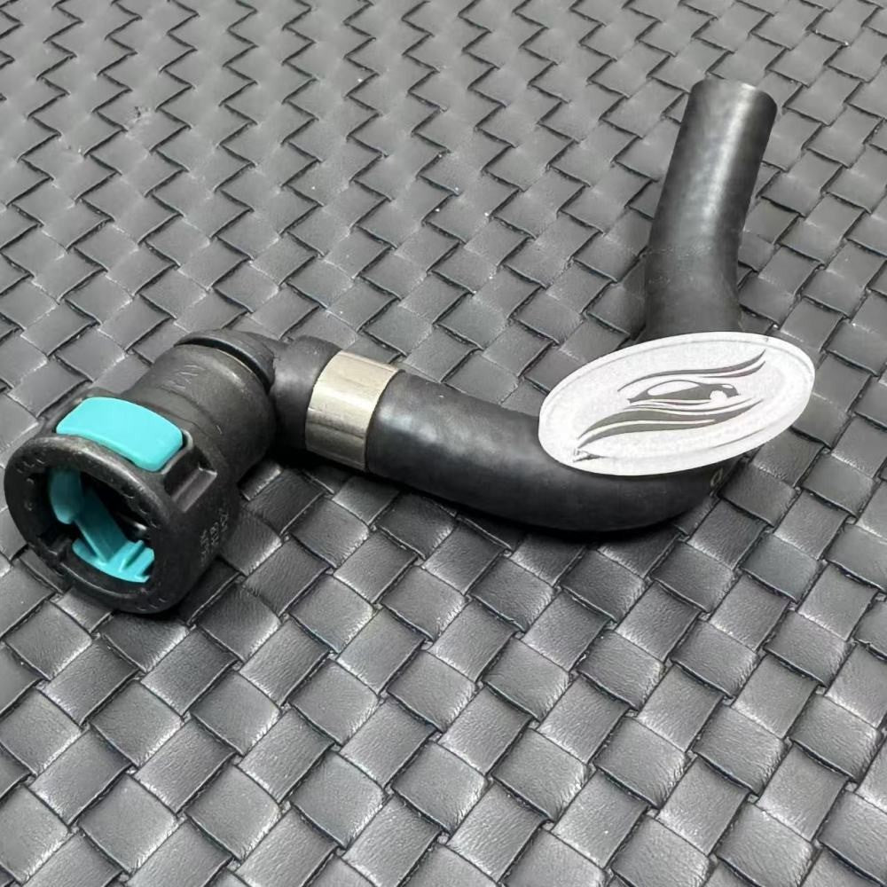 Coolant Breather Line for Porsche Macan 2015-2018 new