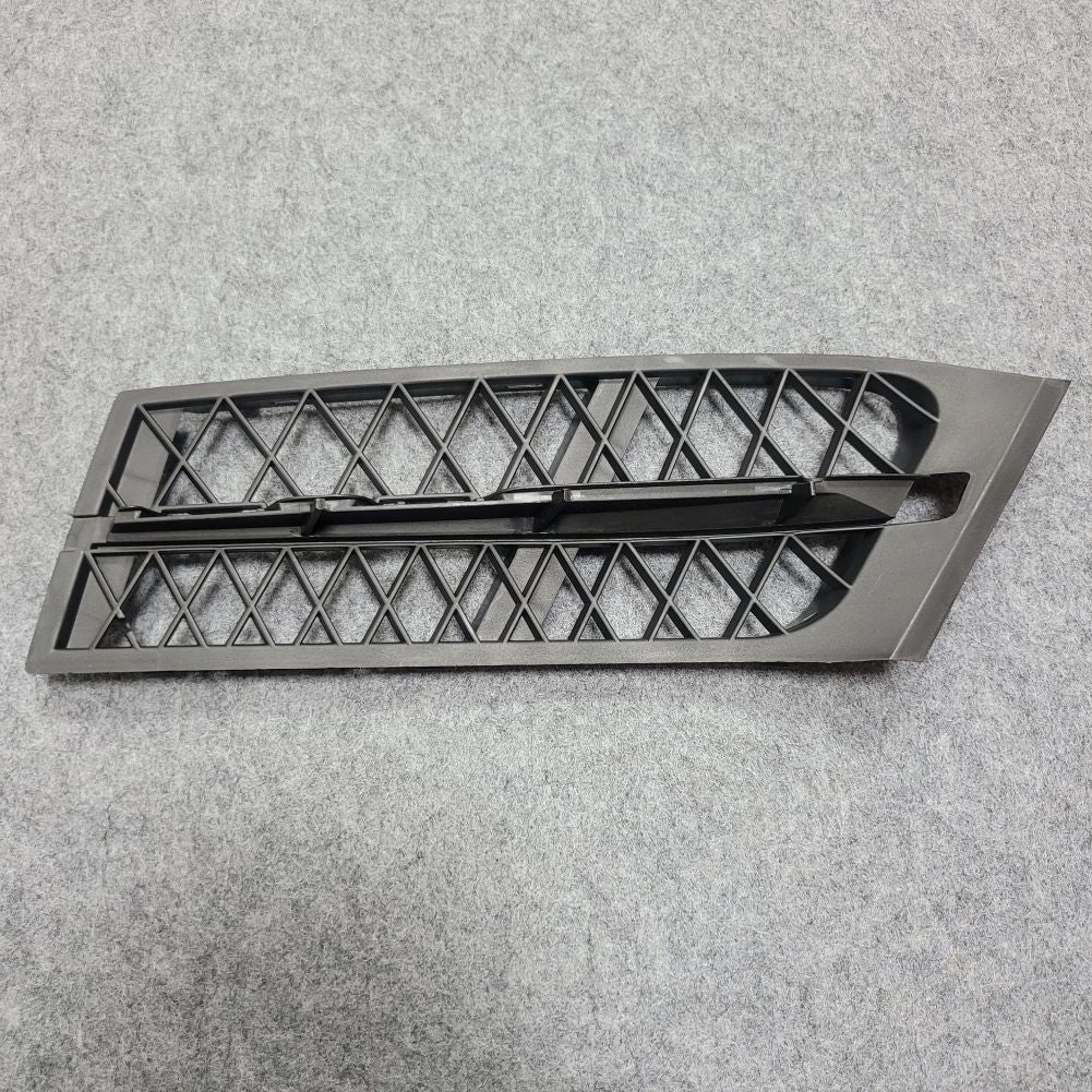 Front bumper grille trim for BMW 5' F07 535i/550i GT 10-13