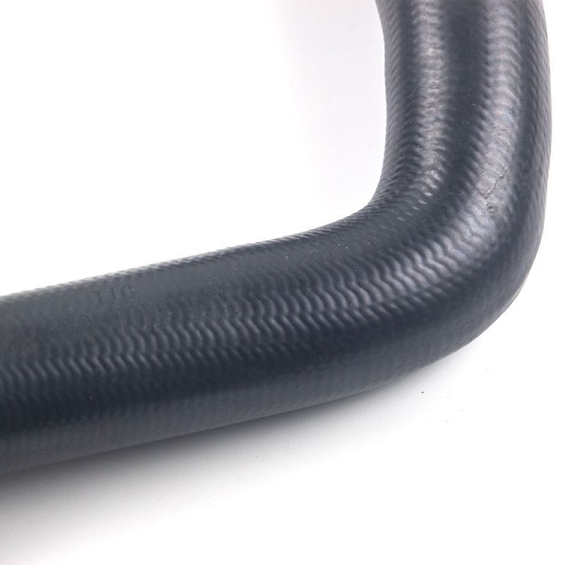 Water tank radiator tube A2115010682 is suitable for Mercedes-Benz CLS500 E500 T 4 meters.