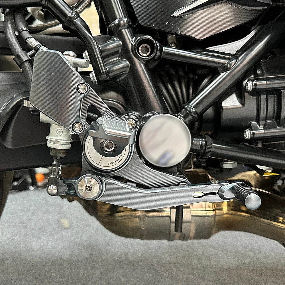 CNC Aluminum Foot Kit Rearset Footrest Set for BMW R NINET RNINET R X 21-23