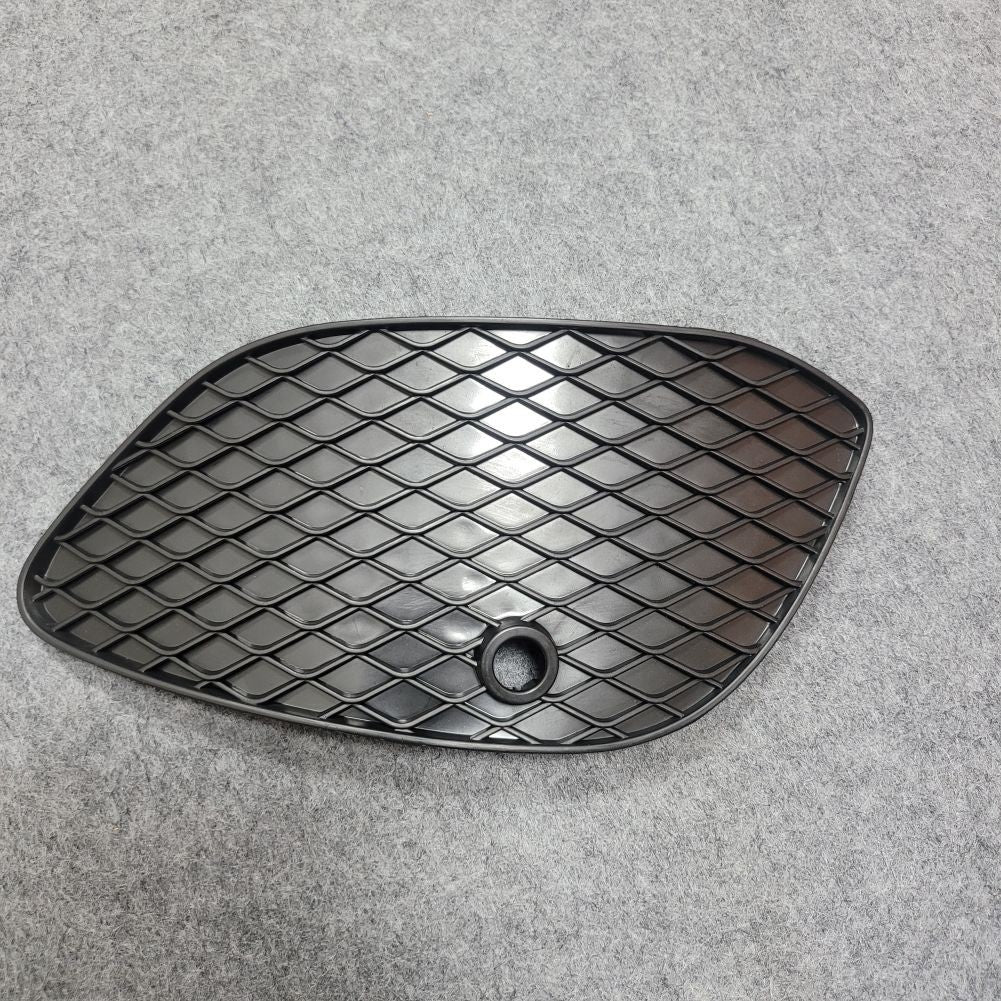 Anti-collision fog light grille cover suitable for Mercedes-Benz CLA CLA200 CLA250 2016-2019