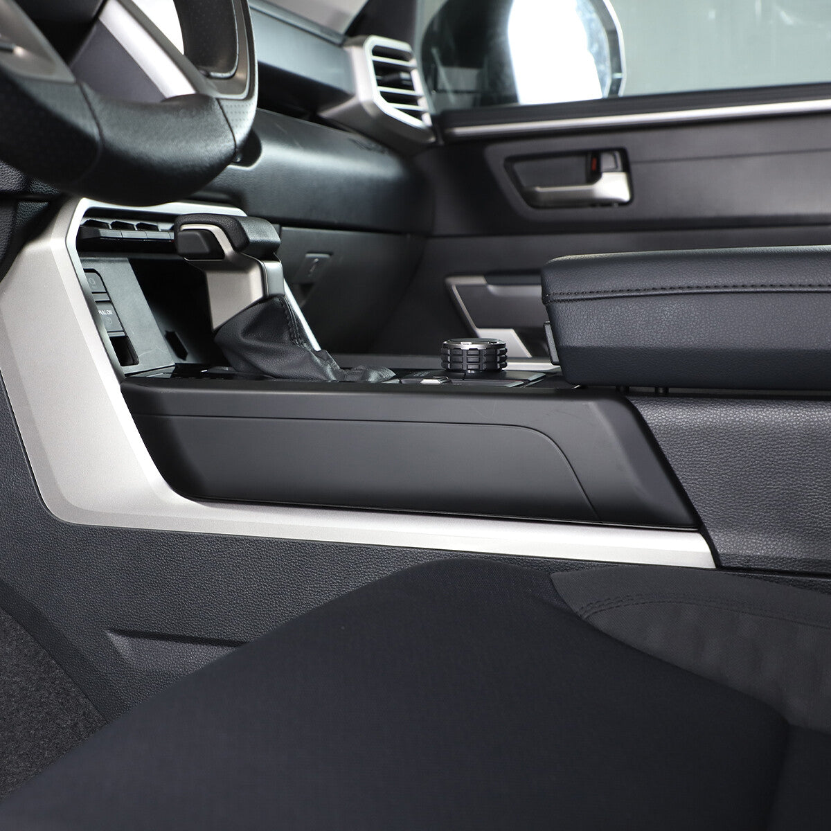 Carbon fiber ABS internal armrest box protective cover suitable for Mitsubishi Eclipse 2006-11