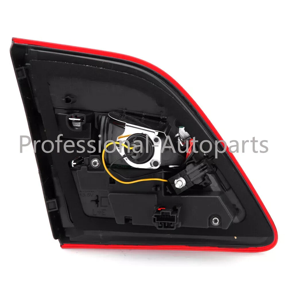 The right passenger-side interior taillight is applicable to the for Mercedes-Benz M-Class W166 (December 2015).