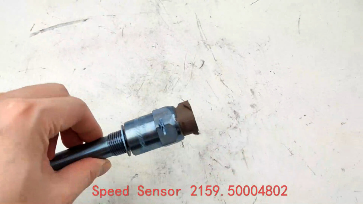 Intake air temperature sensor 058905379 is suitable for Audi for A4,for A6,TT, for Volkswagen for Golf,for Jetta,and for Passat .