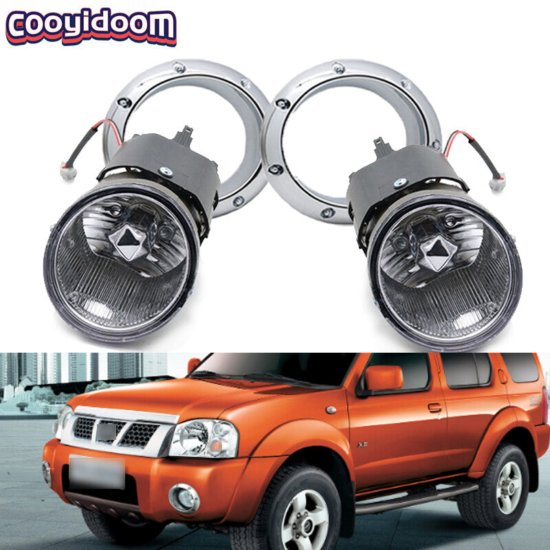 One pair of new front bumper fog lights for Nissan Paladin D22 2004-2015.