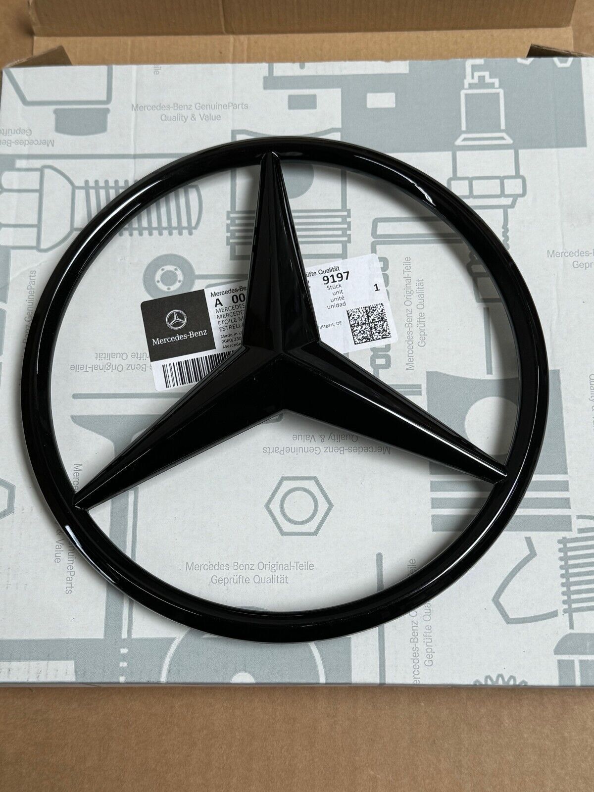 for Mercedes-Benz W463A G550 G63 AMG, new 2019 model with black star front grille.