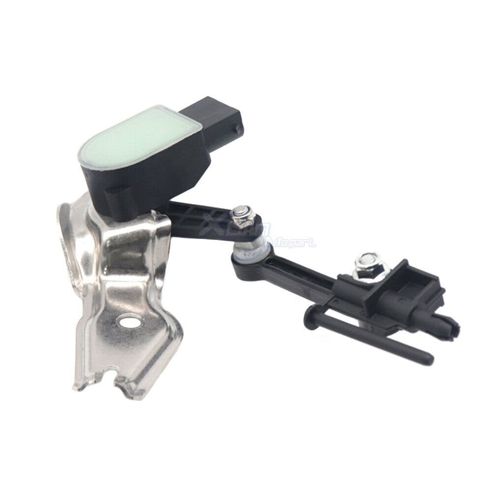 7L0616214C is a new right front light level sensor for Audi Q7 and for Volkswagen Touareg.
