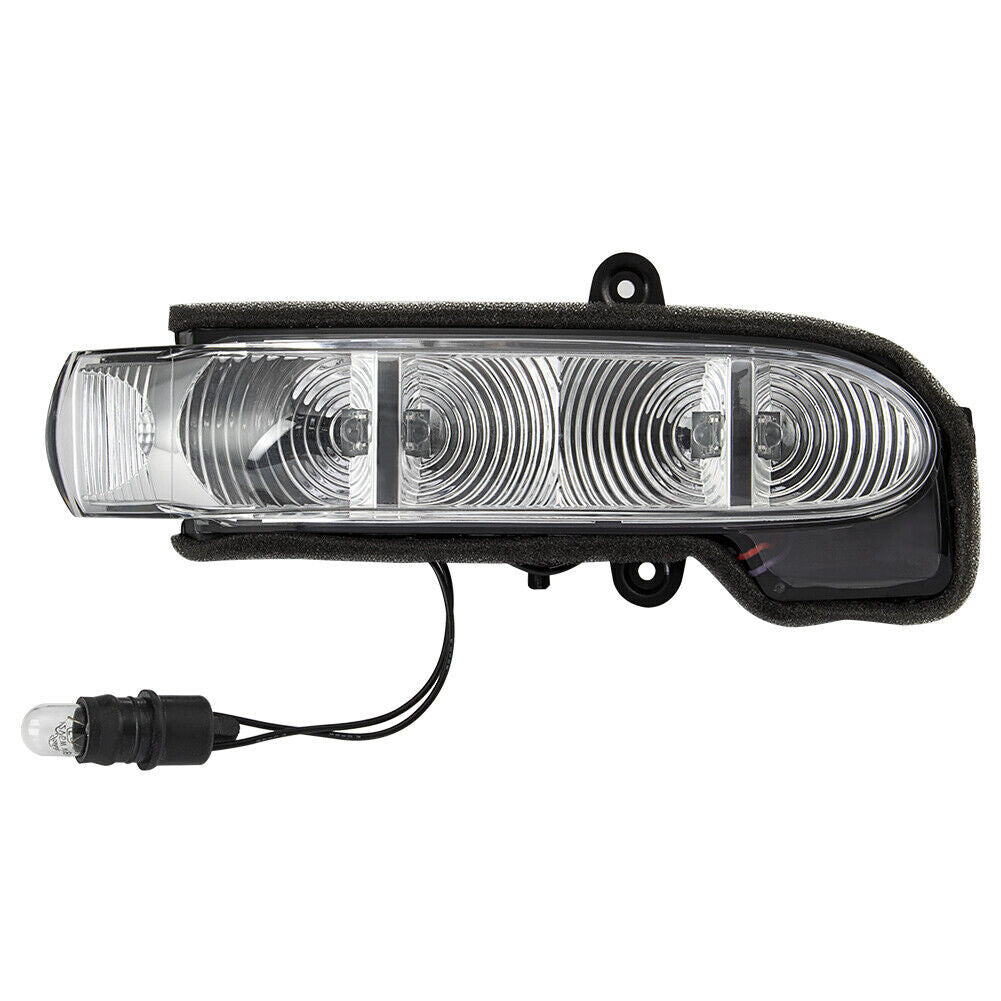 Right Turn Signal Light Fits for MERCEDES-BENZ E550 E350 2007 2008-09 2038201421