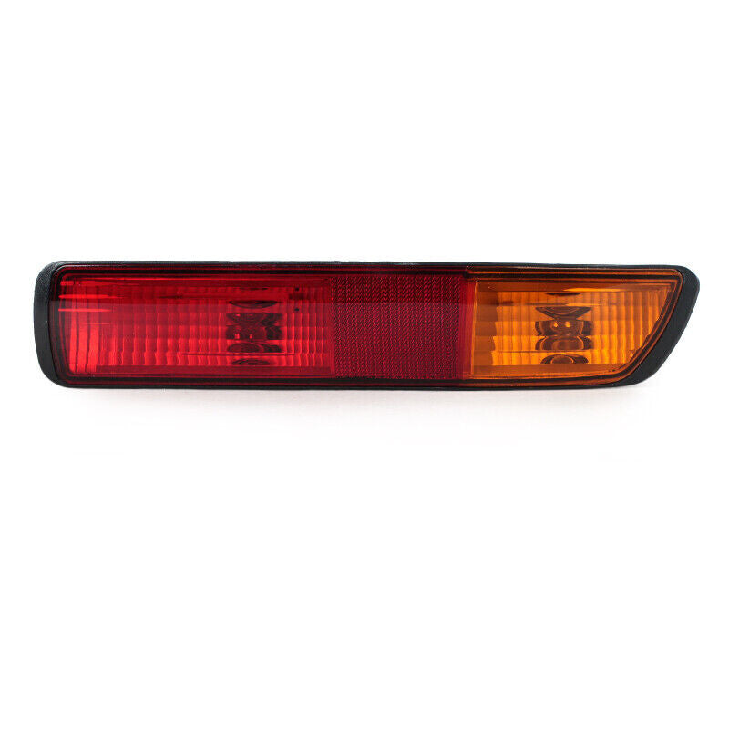 The right rear bumper reflector taillight is suitable for 2001-2003 for Mitsubishi Pajero V73 models.