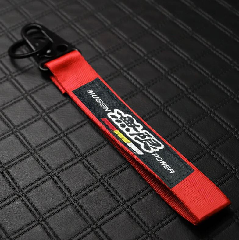 Car keychain metal key ring badge lanyard red and black Mugan suitable for Nissan