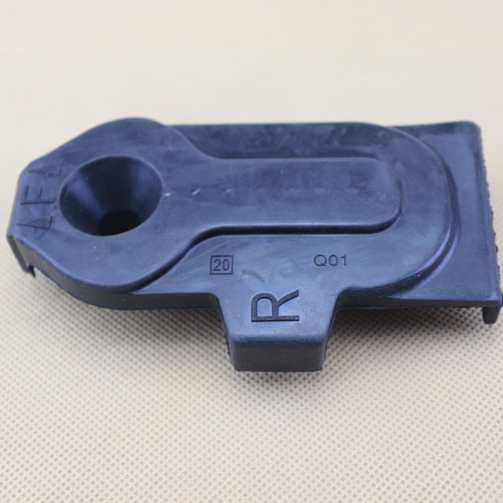 new A2475040400, compatible with the right elastomeric bearing of the for MERCEDES-BENZ A W177 heatsink.