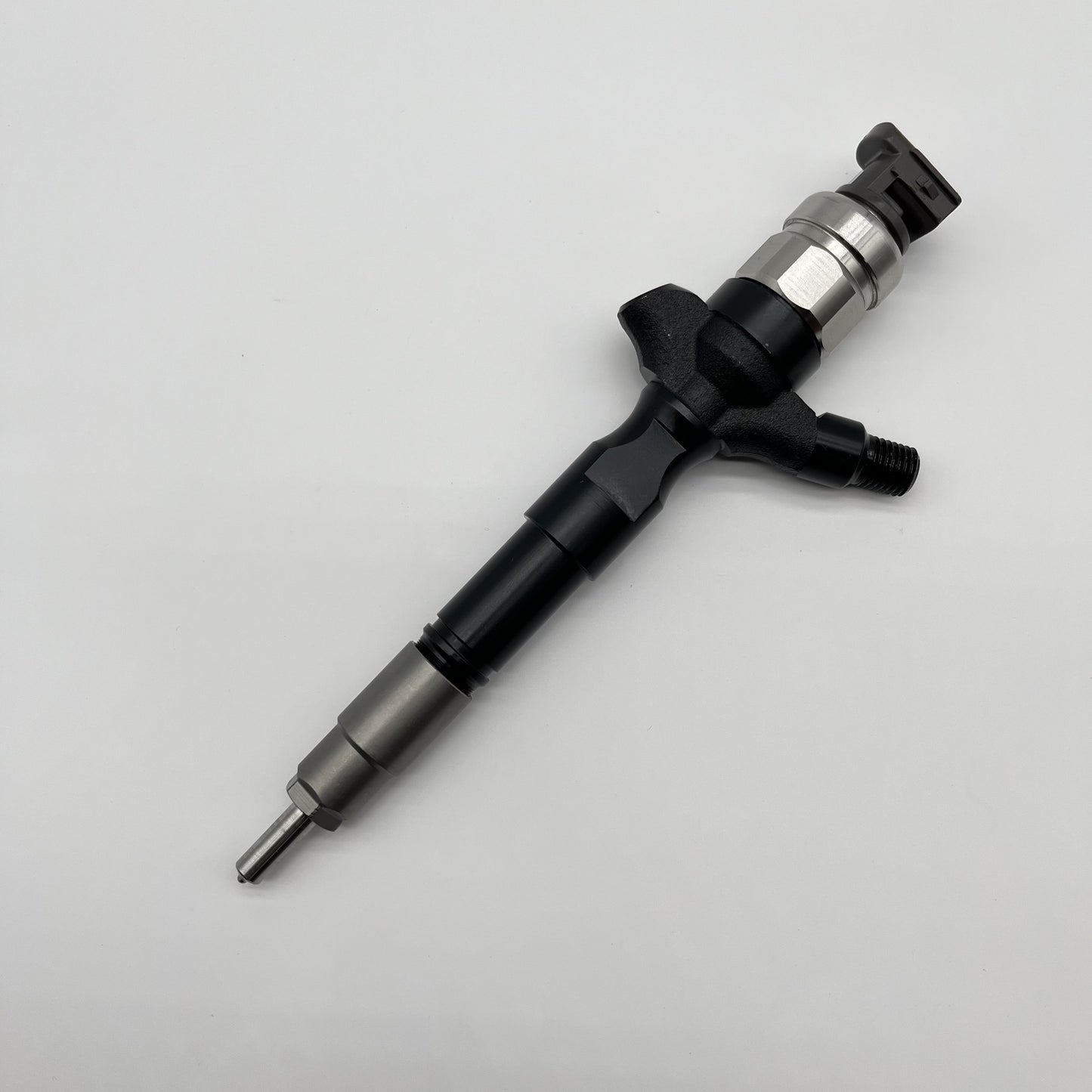 4X Common Rail Fuel Injector 095000-7790 23670-30310 2367030310 for Toyota