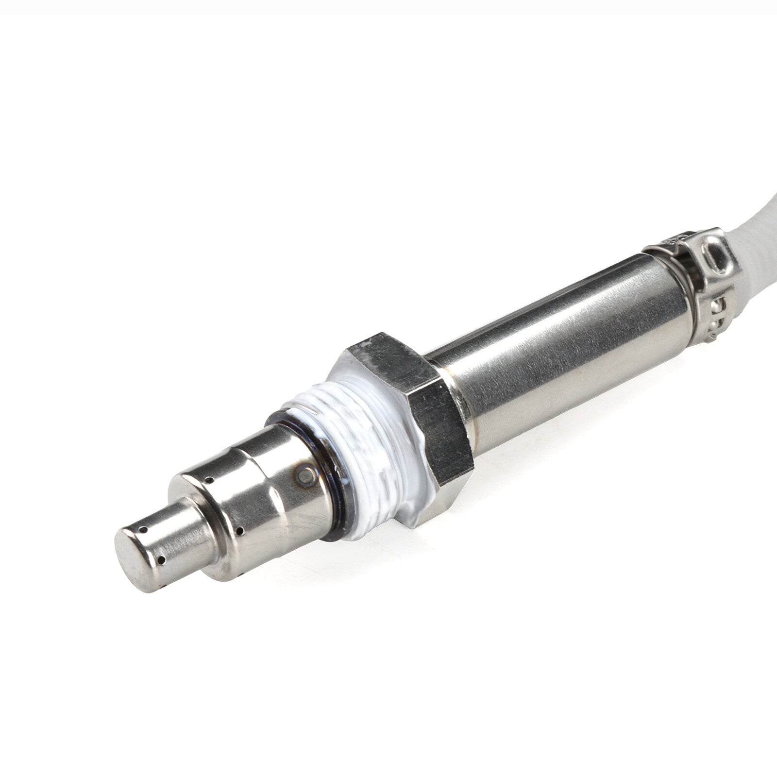 The new NOx sensor 5WK97339A is suitable for Freightliner Cascadia vehicles with fuel capacities of 11.9L, 12.8L, and 14.8L.