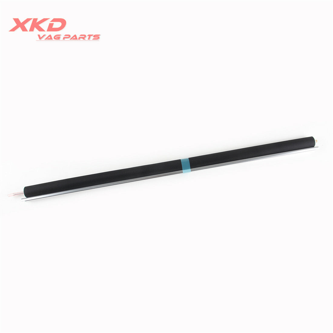 The black sunroof cover is suitable for Mercedes-Benz W246, C180, C350, X204, and A20478001409F67.