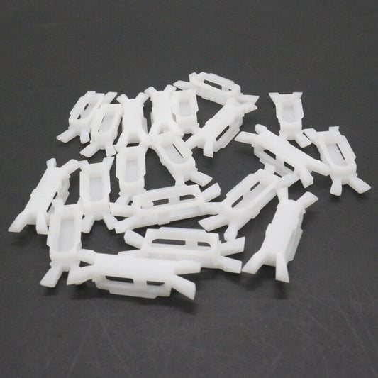 25-piece pack of white nylon push-type retaining clips and rivets suitable for Mercedes-Benz