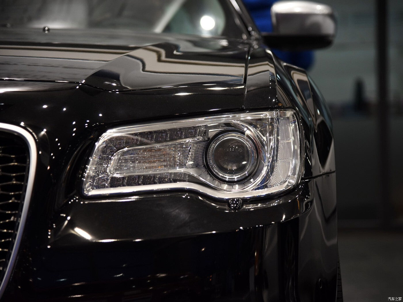 2-piece headlight lens cover for 2011-2014 for Chrysler 300 clear