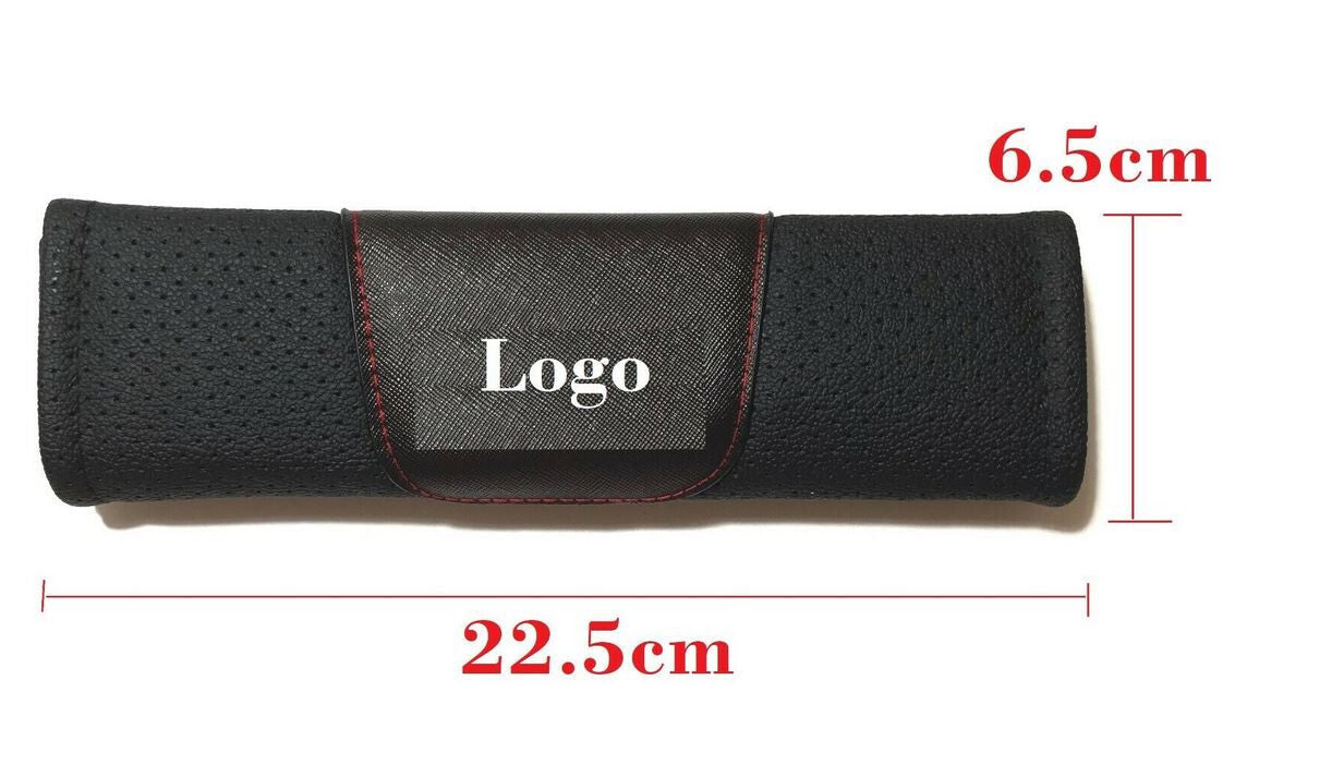 Carbon fiber leather red car keychain/key ring with horseshoe buckle suitable for Audi A3