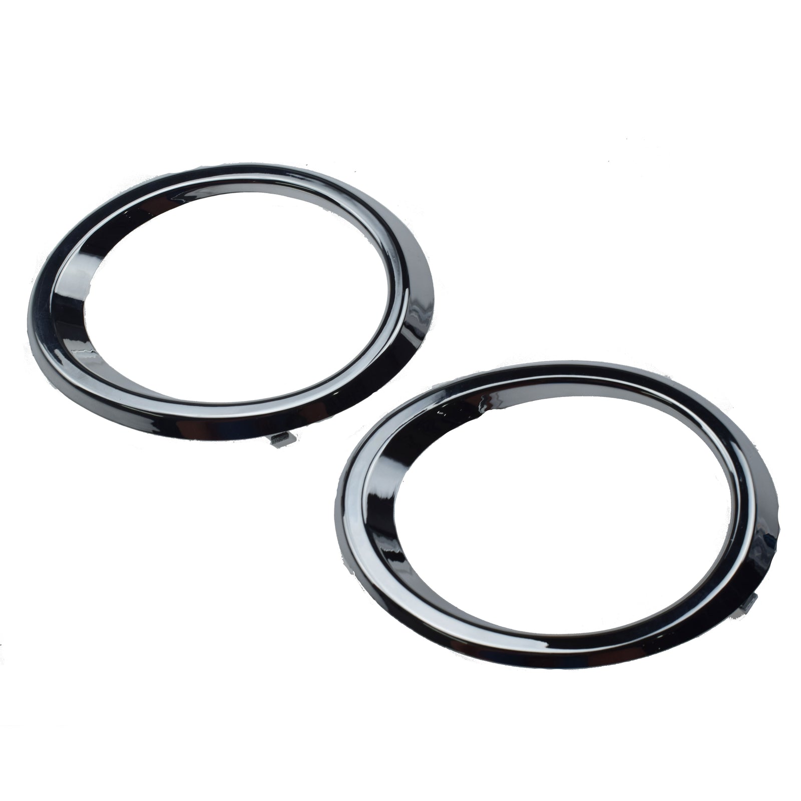 A pair of left and right fog lights with chrome bezels, suitable for Toyota for Camry 2012-2014.