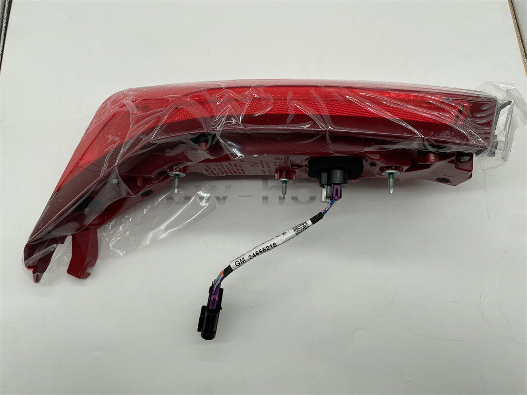The red full LED DRL signal taillight on the left side of the driver's club is suitable for 13-18 for Cadillac ATS 5-pin.