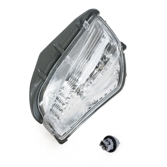 Applicable to for Toyota Prius V 2012 2013 2014: Left front bumper turn signal light and fog light.