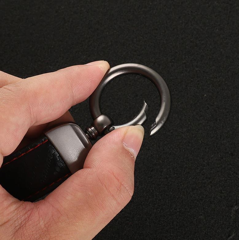 Suitable for S60 car keychains, key rings, key fobs, car accessories, black leather