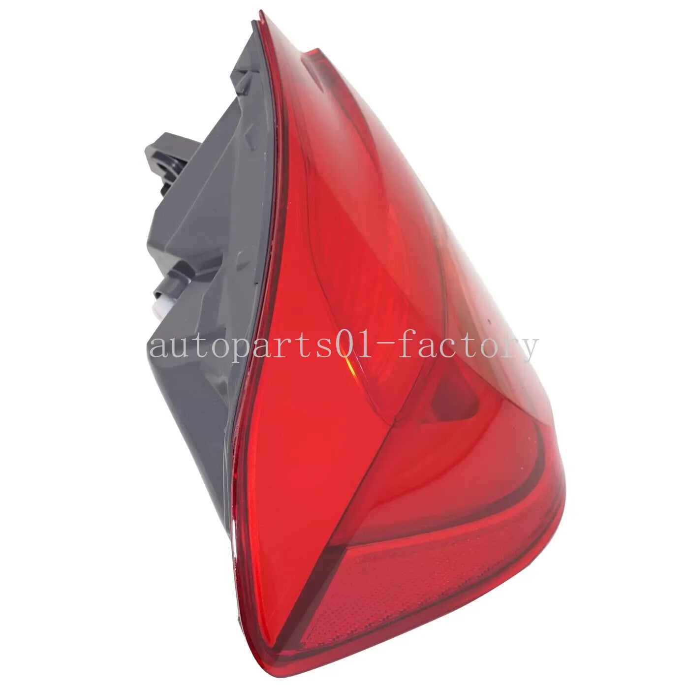 1Driver Side Outer Tail Light Fit For 16-18 for BMW M3 320i xDrive 340i 328d 330e