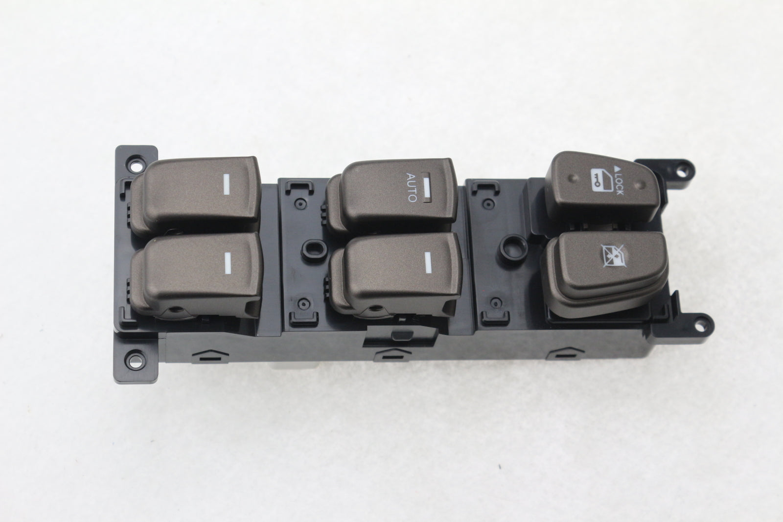 Car Electric Power Window Switch 93570-3K600 for Hyundai Sonata 2008-2010