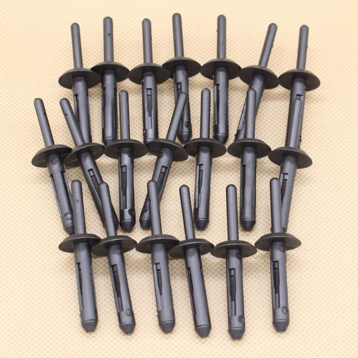 20x Blind Rivet Fits for BMW E70 X5 E71 X6 Wheel Arch Trim 07 14 2 151 750