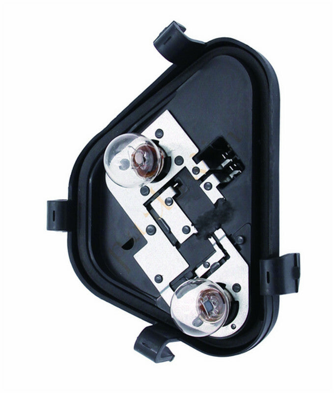 The driver's left rear bulb socket for the taillight is suitable for BMW 320i, 328i, and 335i models from 2012 to 2015.