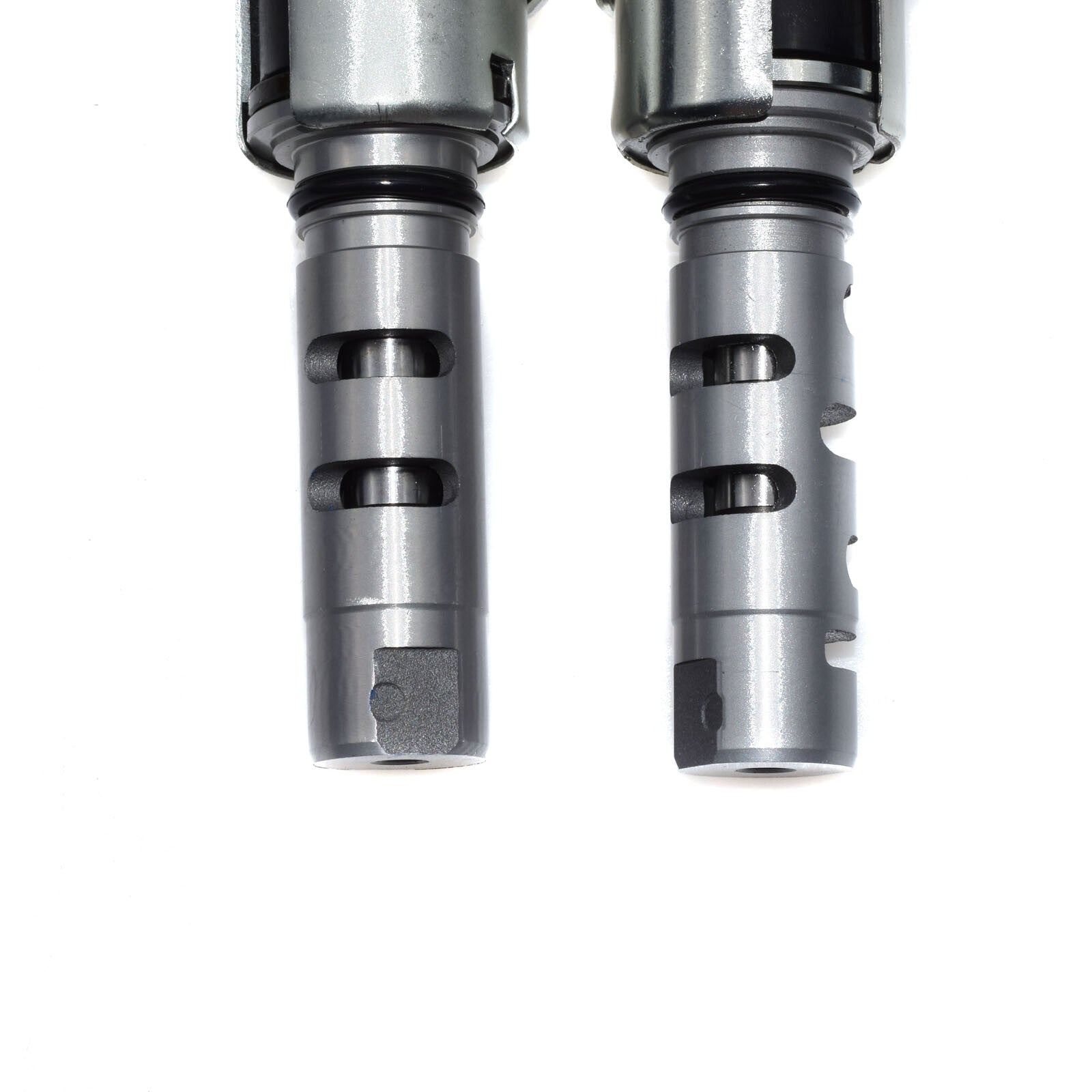 Two variable timing solenoid valve actuators, left and right, OE 15340-0P010, suitable for Toyota V6-40L.