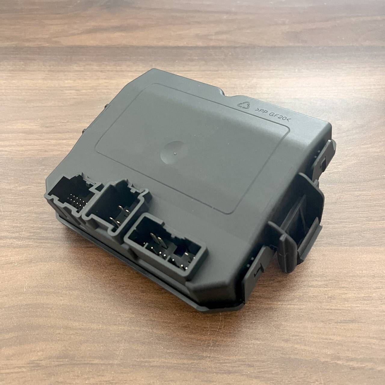 Rear Tailgate Liftgate Control Module 20954189 for Cadillac SRX 2010-2015